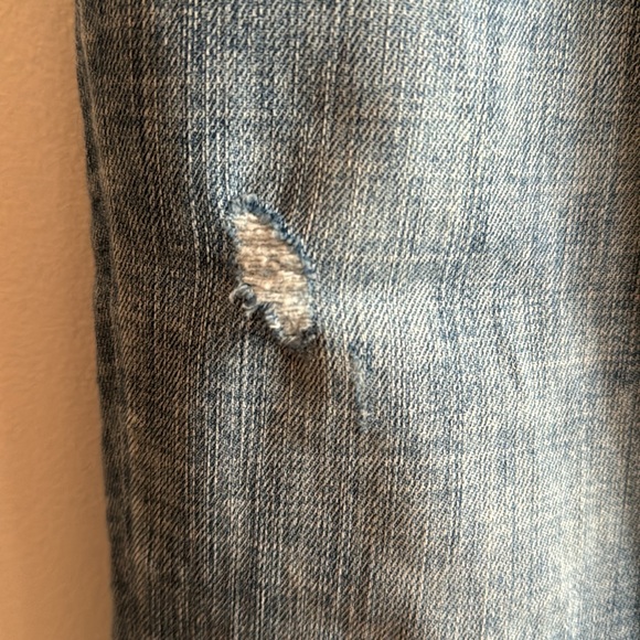 NWT distressed Guess 1981 skinny high jeans - Picture 6 of 11